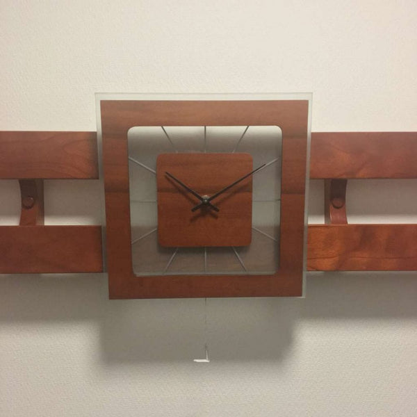 Finnies The Jewellers Glass Quartz Wall Clock